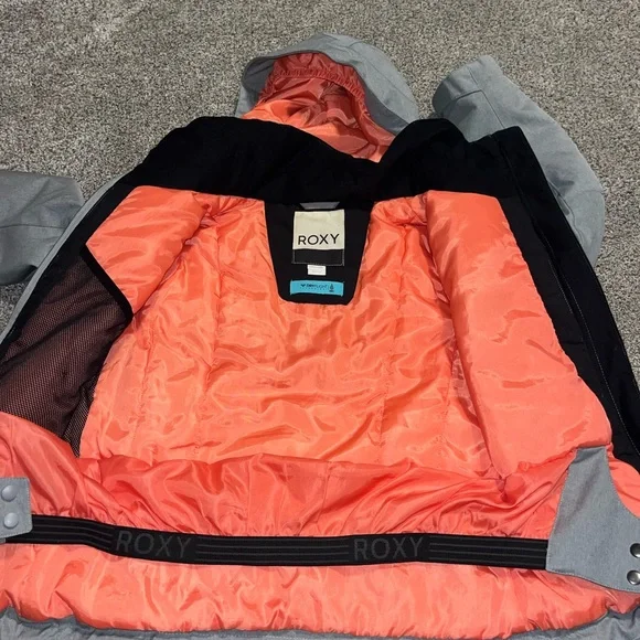 Girls Roxy ski coat gray sz 8
